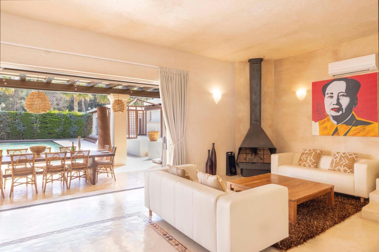 Oasis Villas Complex Cala Llonga  Exteriér fotografie