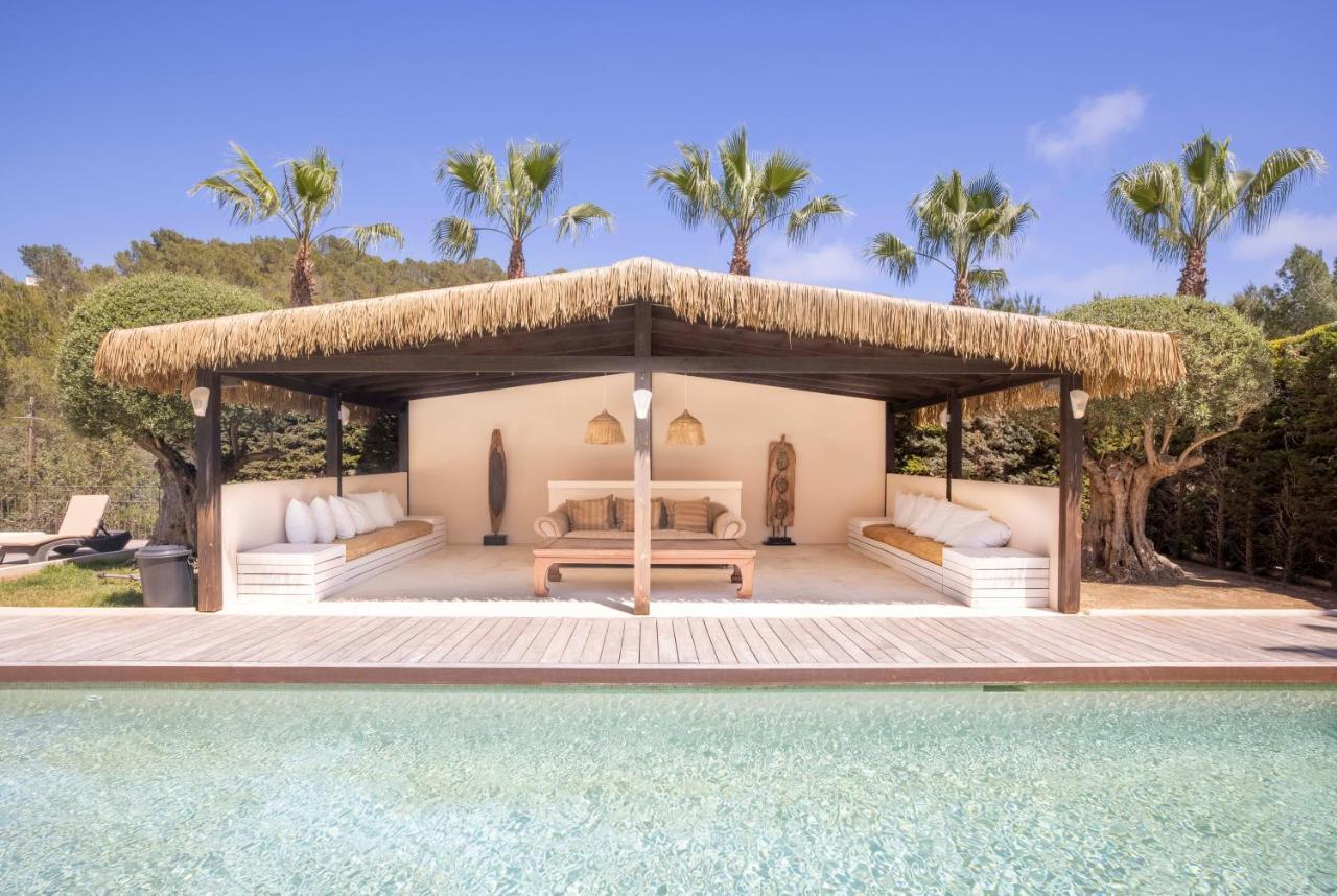 Oasis Villas Complex Cala Llonga  Exteriér fotografie