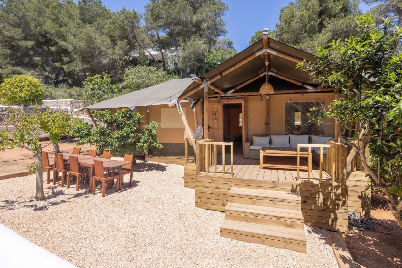 Oasis Villas Complex Cala Llonga  Exteriér fotografie