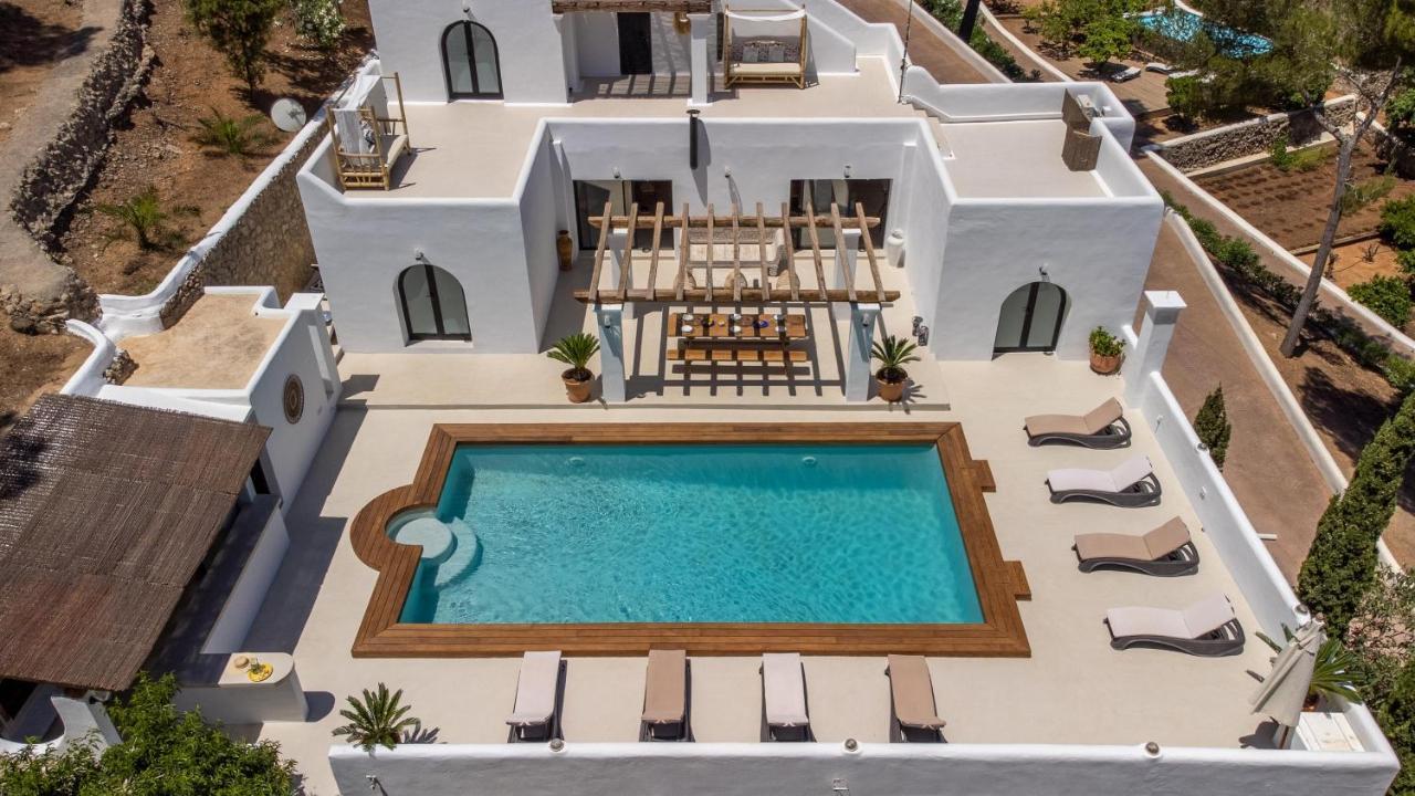 Oasis Villas Complex Cala Llonga  Exteriér fotografie