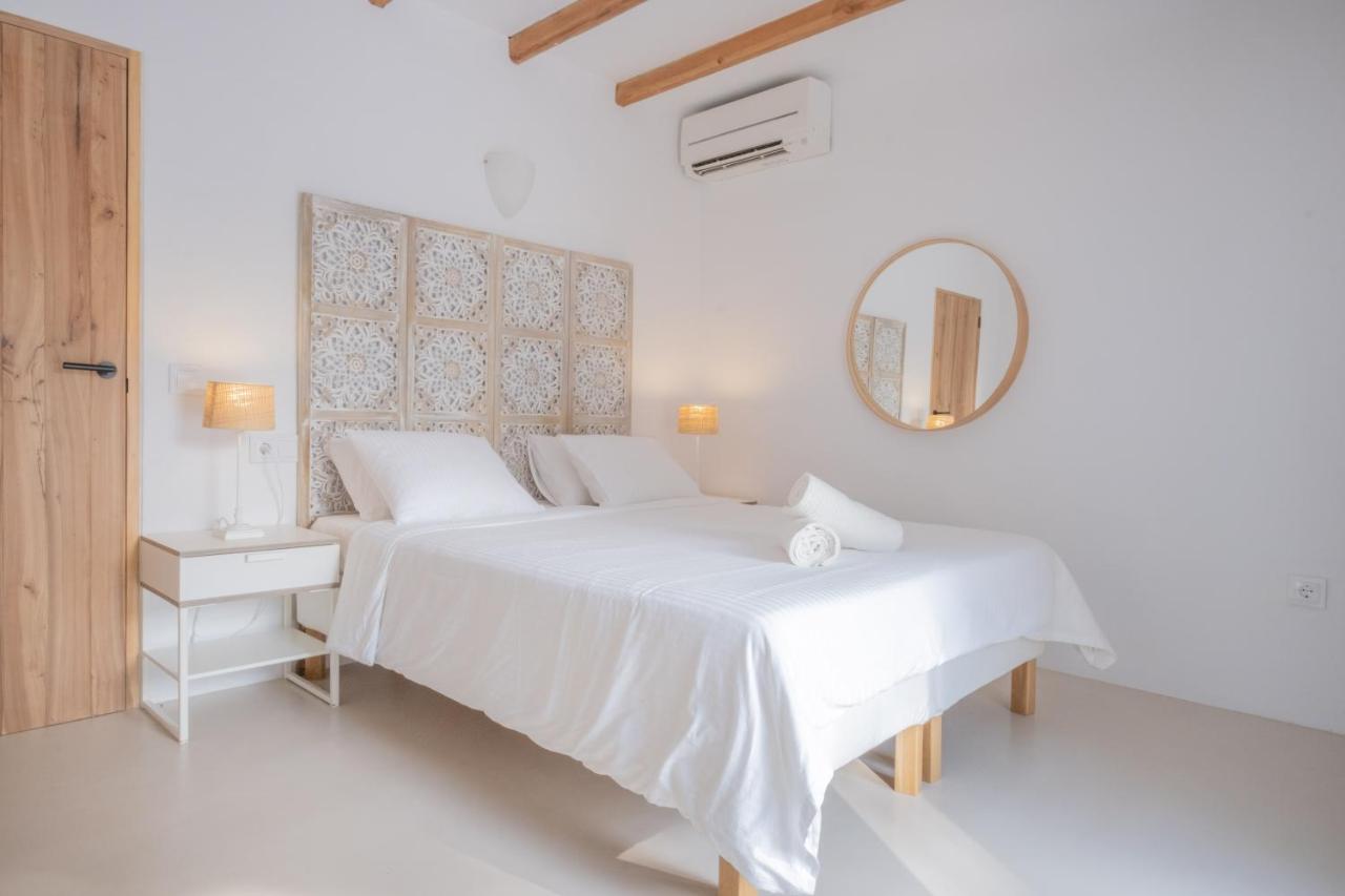Oasis Villas Complex Cala Llonga  Exteriér fotografie