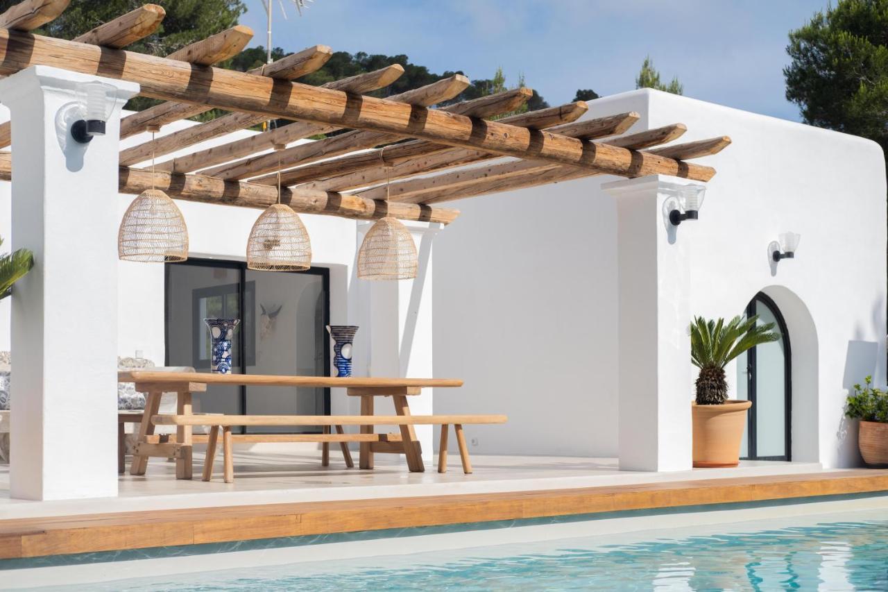Oasis Villas Complex Cala Llonga  Exteriér fotografie