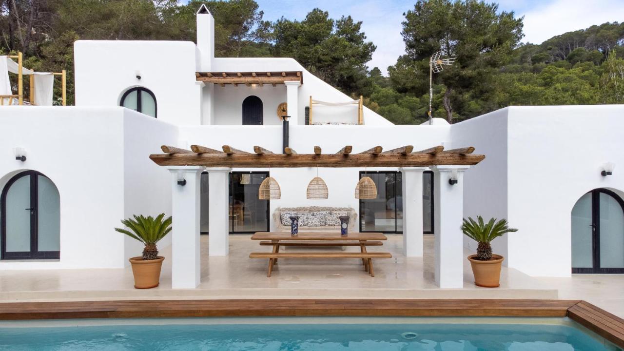 Oasis Villas Complex Cala Llonga  Exteriér fotografie