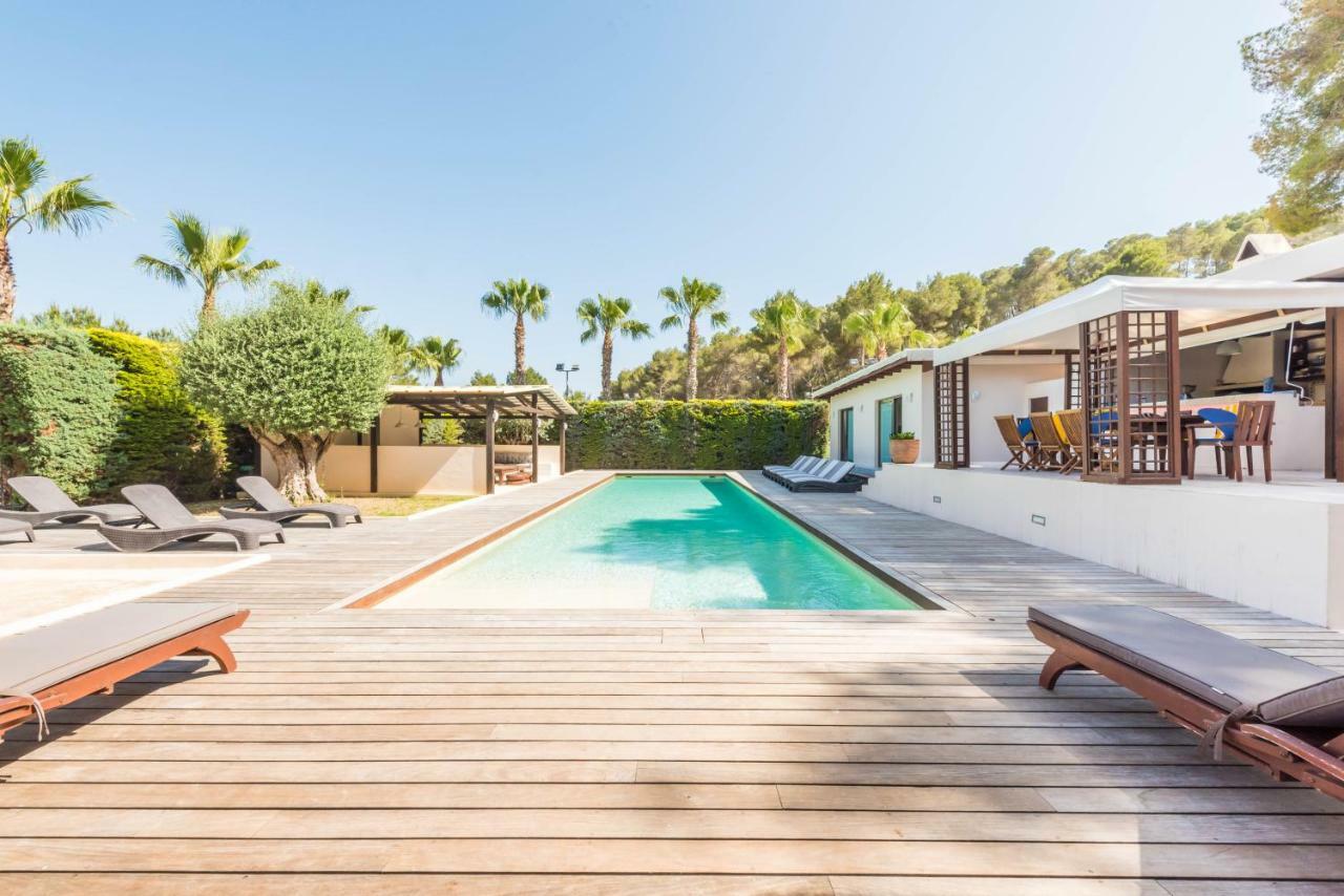 Oasis Villas Complex Cala Llonga  Exteriér fotografie