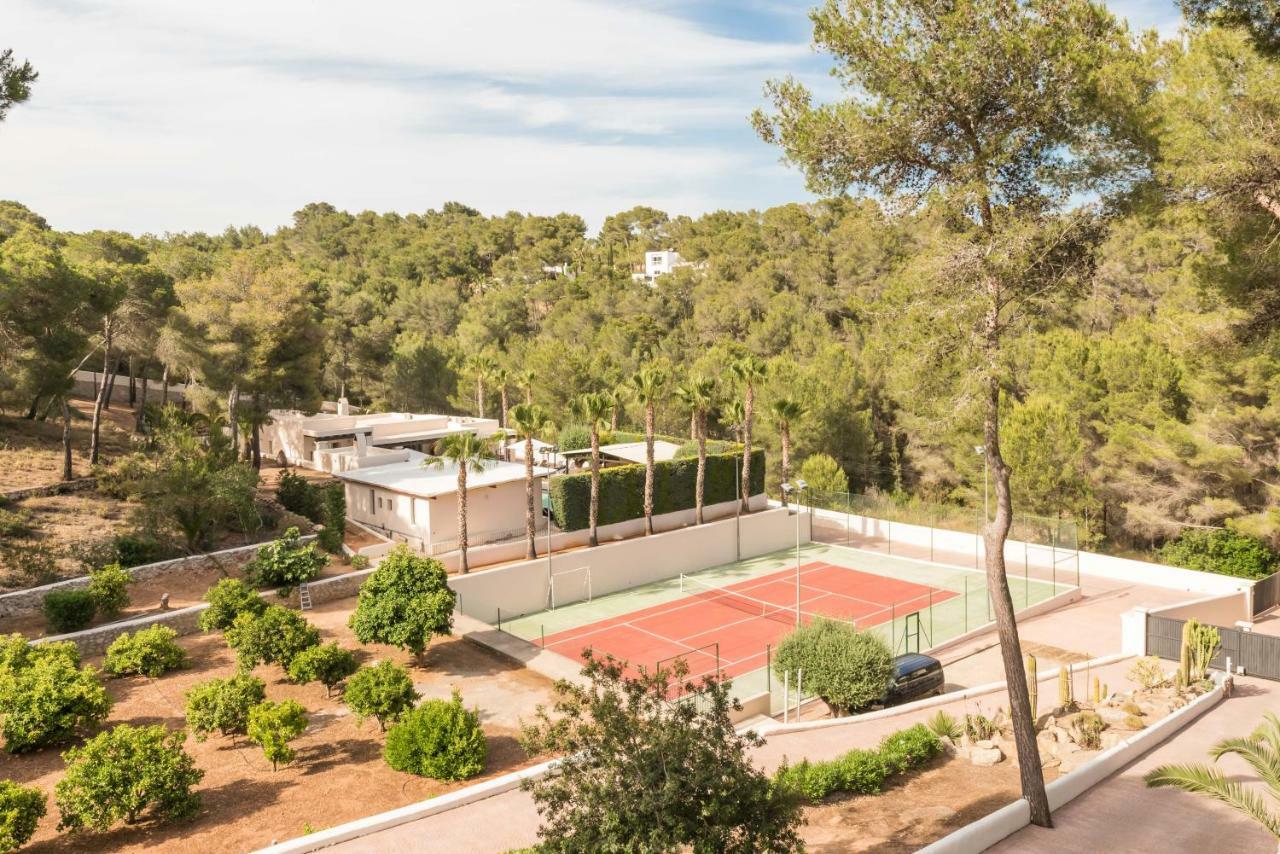 Oasis Villas Complex Cala Llonga  Exteriér fotografie