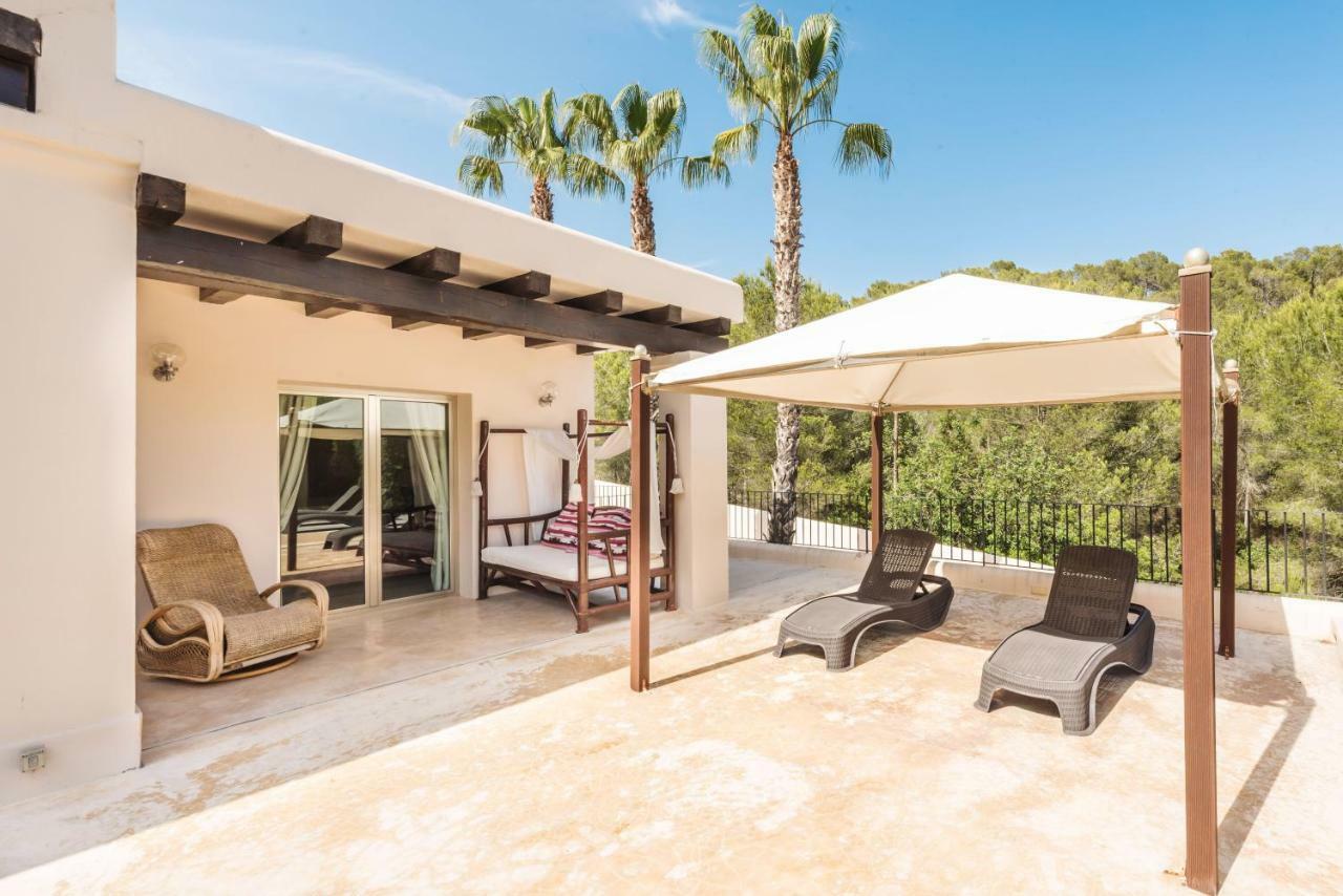 Oasis Villas Complex Cala Llonga  Exteriér fotografie