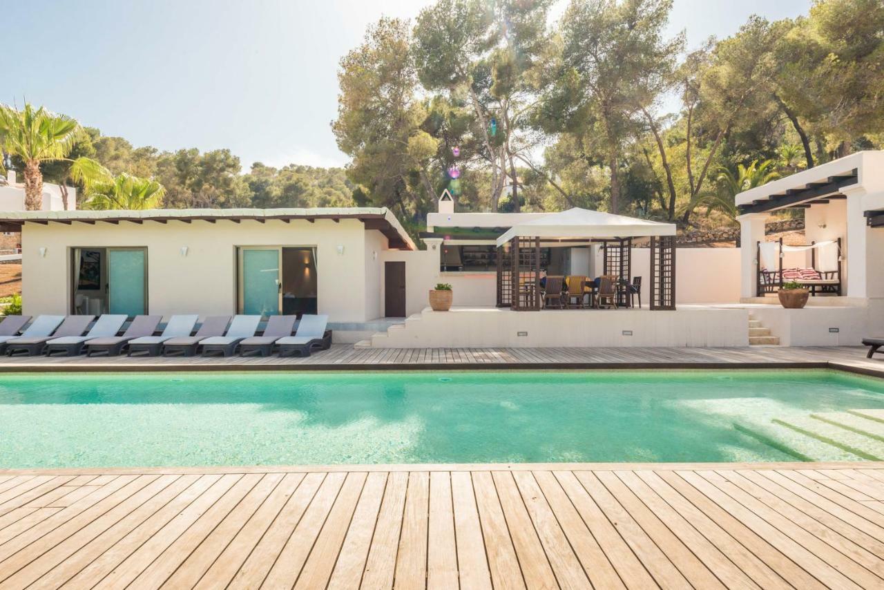 Oasis Villas Complex Cala Llonga  Exteriér fotografie